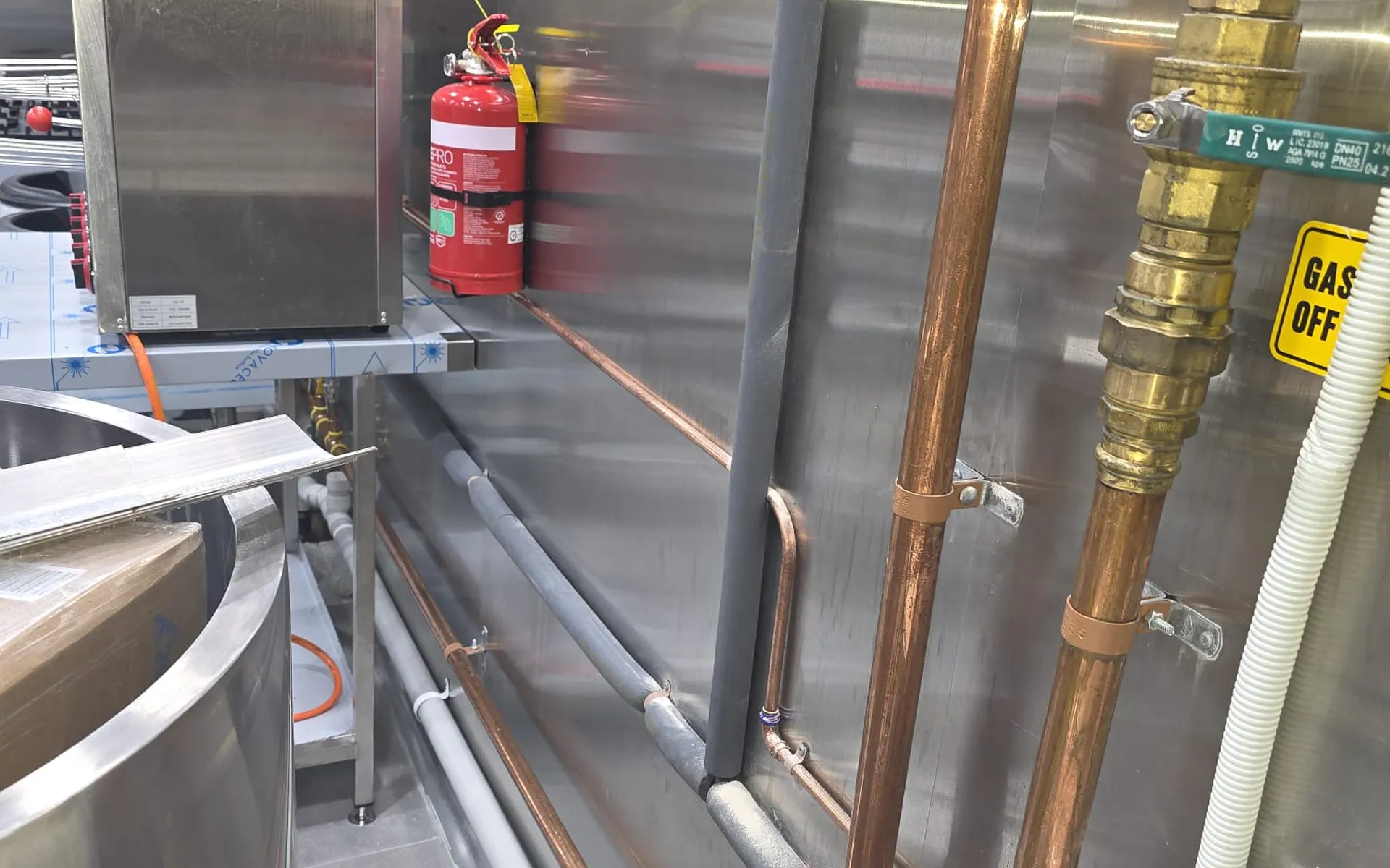 Hot water system repair in Glenroy